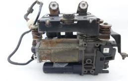 Компрессор пневмоподвески задний для Audi Q7 2018 года на фотографиях