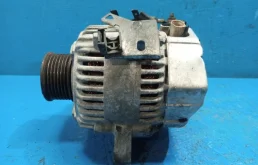 Генератор для Toyota RAV4 2002 года на фотографиях