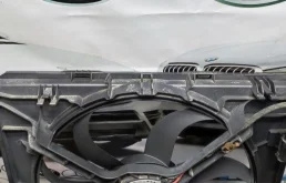 Вентилятор радиатора охлаждения ДВС для Mercedes-Benz M class 2006 года на фотографиях