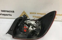 Фонарь внешний левый для Renault Logan 2016 года на фотографиях