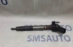 Форсунка топливная для Audi Q7 на фотографиях