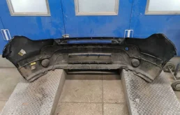 Бампер передний для Ford Explorer 2013 года на фотографиях