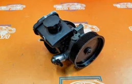 Насос ГУР для Mercedes-Benz C class S204 2007-2013