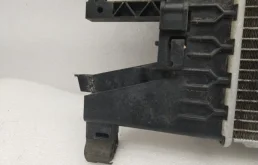 Радиатор охлаждения ДВС для Chevrolet Cruze на фотографиях