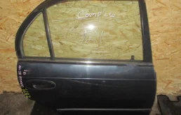 Двери для Toyota Corolla 1996 года на фотографиях