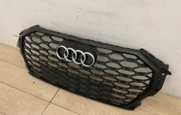 Решетка радиатора для Audi Q3 2023 года на фотографиях