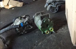 Компрессор кондиционера для Volvo XC90 2005 года на фотографиях