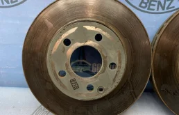 Диски тормозные передние (комплект) для Mercedes-Benz E class на фотографиях