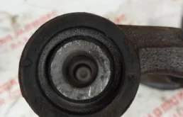 Рычаг задний левый нижний для Suzuki Grand Vitara 2012 года на фотографиях