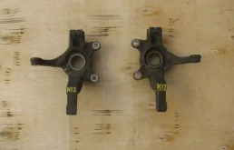 Двери для Nissan March на фотографиях