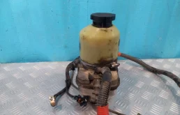 Насос ГУР для Opel Astra 2005 года на фотографиях