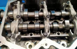 ГБЦ для Nissan Navara 2005 года на фотографиях