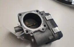 Дроссельная заслонка для Skoda Rapid 2015 года на фотографиях