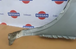 Стекла и зеркала для Nissan Qashqai 2024 года на фотографиях