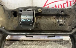 Подрамник двигателя для Hyundai Matrix 2008 года на фотографиях