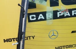 Стекла и зеркала для BMW 7er 1997 года на фотографиях