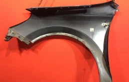 Крыло левое для Opel Astra 2008 года на фотографиях