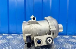 Насос охлаждающей жидкости ДВС(Помпа) для BMW X3 2007 года на фотографиях