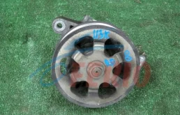 Насос ГУР для Honda CR-V 2002 года на фотографиях