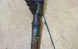 Форсунка топливная для Opel Insignia 2014 года на фотографиях