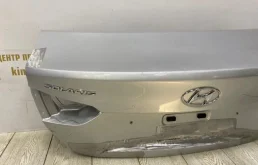 Дверь багажника для Hyundai Solaris 2021 года на фотографиях