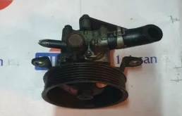 Насос ГУР для Nissan X-Trail на фотографиях