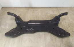 Подрамник двигателя для Mitsubishi Outlander 2011 года на фотографиях