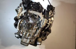 Двигатель без навесного для Porsche Cayenne 2002 года на фотографиях