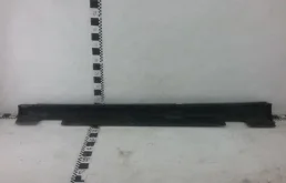 Накладка порога правая для Mercedes-Benz GLA class на фотографиях