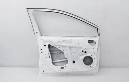 Дверь передняя левая для Toyota Corolla 2020 года на фотографиях