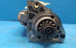 Стартер для Nissan Pathfinder 2010 года на фотографиях