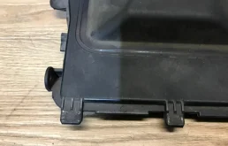 Пластиковая крышка двигателя для Ford Kuga 2008 года на фотографиях