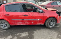 Renault Clio 1.4 (98Hp) (K4J 780) FWD MT в разборе у АМоторс