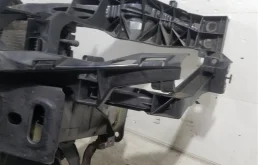 Панель радиатора (телевизор) для Ford Kuga на фотографиях