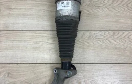 Пневмостойка передняя правая для Audi Q7 на фотографиях