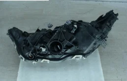 Фары для Toyota RAV4 2025 года на фотографиях