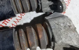 Амортизатор задний левый для Mazda CX 5 на фотографиях