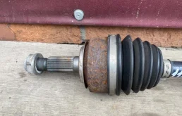 Привод передний правый для Honda Accord 2005 года на фотографиях