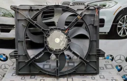 Вентилятор радиатора охлаждения ДВС для Mercedes-Benz M class 2011 года на фотографиях