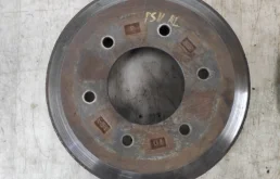 Диски тормозные задние (комплект) для Mitsubishi Pajero Sport 2010 года на фотографиях