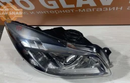 Фара правая для Opel Insignia 2009 года на фотографиях