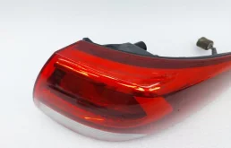 Фонарь правый для Kia Rio X line на фотографиях