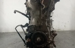 Двигатель без навесного для Lexus ES 2017 года на фотографиях