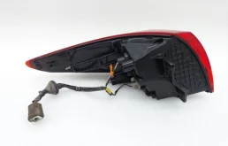 Фонарь правый для Kia Rio X line на фотографиях