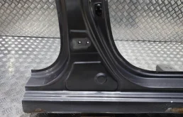 Порог правый для Hyundai Solaris 2014 года на фотографиях