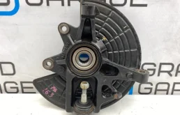 Кулак поворотный правый для Mercedes-Benz M class 2001 года на фотографиях