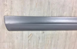 Молдинг передней левой двери для Audi Q7 2015 года на фотографиях