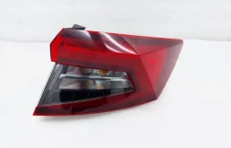 Фонарь внешний правый для Skoda Karoq NU7 2017+