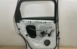 Дверь задняя левая для Audi Q7 2018 года на фотографиях