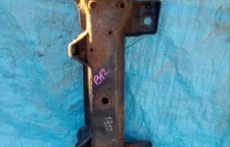 Подрамник двигателя для Suzuki Grand Vitara на фотографиях